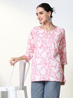SHOWOFF - Women's Pink Floral Straight Kurti