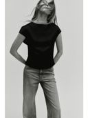 Black color option, Currently selected