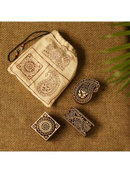 ExclusiveLane - Appealing Artefacts Hand-Carved Printing Blocks In Sheesham Wood (Set of 4)