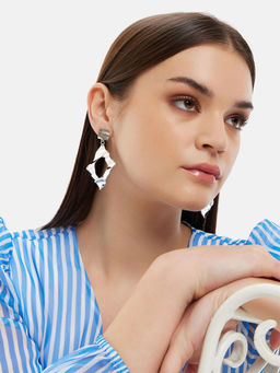 Kazo - Contemporary Square Earrings Silver