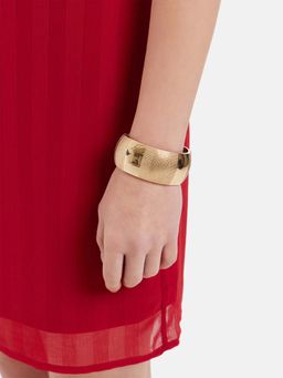 Kazo - Textured Rose Gold Clasp Bracelet