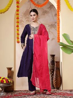 Jaipur Kurti - Floral Embroidered Straight Purple Kurta With Pant and Dupatta