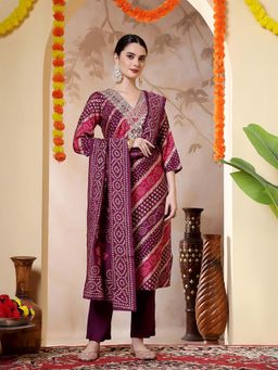 Jaipur Kurti - Bandhani Embroidered Straight Purple Kurta With Pant and Dupatta