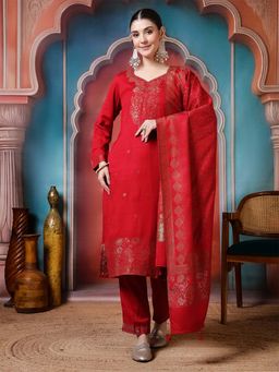 Jaipur Kurti - Floral Embroidered Straight Blend Red Kurta With Pant and Dupatta