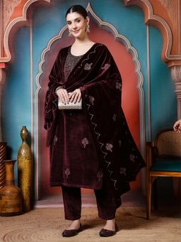 Jaipur Kurti - Embroidered Straight Wine Kurta With Pant and Dupatta