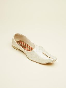 Manyavar - Beige Ivory Lattice Patterned Mens Ethnic Mojaris