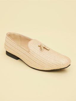 Manyavar - Beige Whisper White Leaf String Patterned Mens Ethnic Moccasins