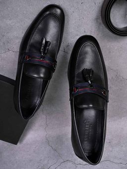 Cobblerz - Men Black Solid Formal Loafers
