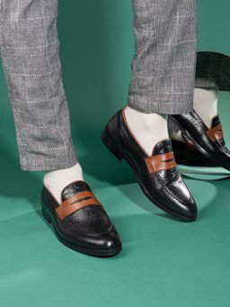 La Botte - Men Black Animal Print Loafers