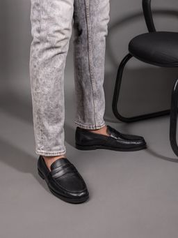 La Botte - Men Black Solid Formal Loafers