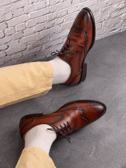 La Botte - Men Brown Solid Formal Brogues