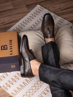La Botte - Men Brown Solid Tassel Boat Shoes