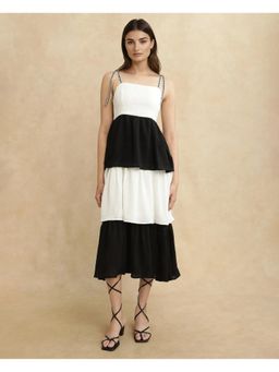 RAREISM - Jansto Primary Off White Colorblock Flared Midi Dress
