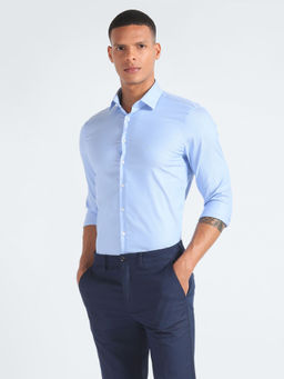 Calvin Klein - Men Blue Solid Full Sleeve Shirt