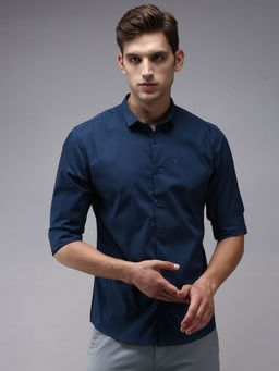 SHOWOFF - Men Navy Blue Collar Neck Solid Comfort Fit Shirt