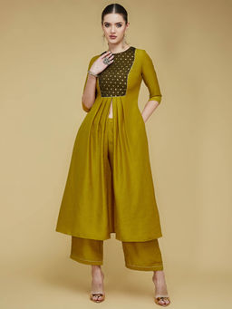 LIFE WITH POCKETS - Women's Mustard Round Neck Regular Length Polyester Kurta with Pant (Set of 2)