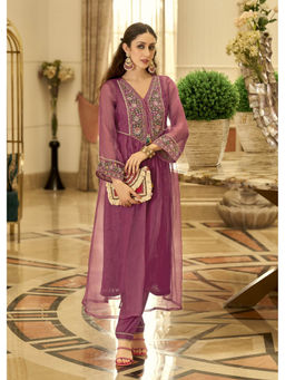 Autumnlane - Prema Fern Embroidery Kurta With Inner & Pant