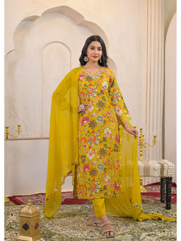 Autumnlane - Yellow Printed Kurta With Pant & Dupatta