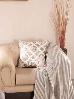 Maspar - Hues Nouveau Tradition Form Replay 125 GSM Cotton Print and Embroidery Medium Cushion Cover