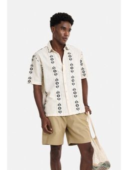 Snitch - Men Ivory Floral Cotton Boxy Fit Shirt