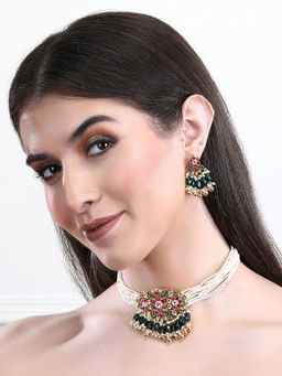 Auraa Trends - 22Kt Gold Plated Kundan Red and Green Choker Necklace Set for Women and Girls