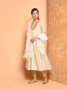 Kaanchie Nanggia - White Solid Chanderi Dupatta