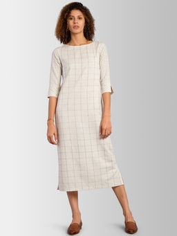 FABLE STREET - Off White Boat Neck Checks Midi Dress