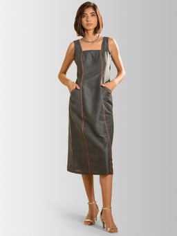FABLE STREET - Grey Solid Dress