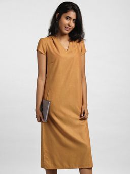 FABLE STREET - V Neck Front Pocket Midi Dress - Amber