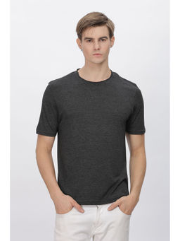 DOMIN8 - Men Black Regular Fit Solid T-Shirt