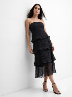 Outzidr - Black Tube Tiered Solid Dress