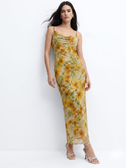 Outzidr - Mustard Blurry Floral Printed Dress