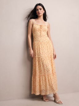 Outzidr - Yellow Square Neck Printed Tiered Dress