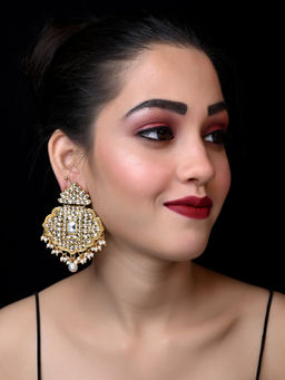 AG'S - Griva White Kundan Earrings