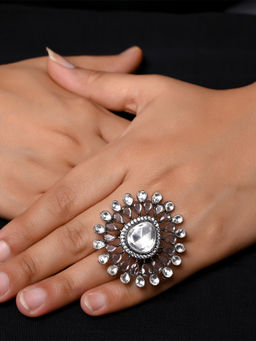 AG'S - Gungun Diamonds Rhodium Plated Victorian Ring