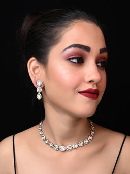 AG'S - Jivanta White Kundan Necklace Set