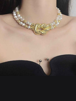 Amorenmore - Regal Knot Pearl Choker