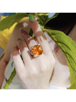 Amorenmore - Zarqa Citrine Crown Ring