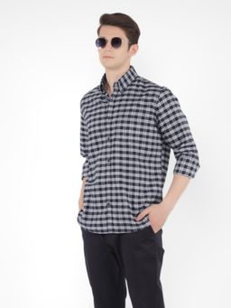 CRIMSOUNE CLUB - Men Navy Blue Cotton Checked Shirt