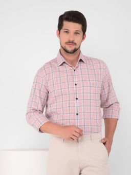CRIMSOUNE CLUB - Men Pink Cotton Checked Shirt
