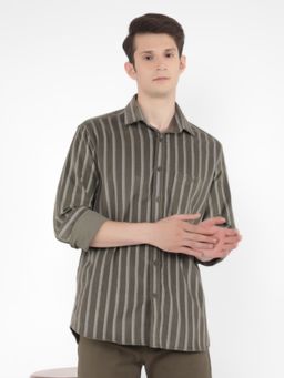 CRIMSOUNE CLUB - Men Olive Cotton Striped Shirt