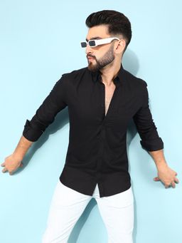 CRIMSOUNE CLUB - Men Black Solid Cotton Shirt