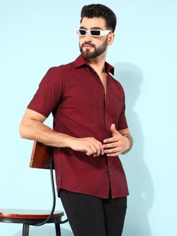 CRIMSOUNE CLUB - Men Red Solid Cotton Shirt