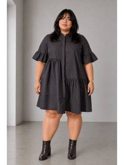 Beyond the Curve - VIRGIO - BlackSolid Cotton Tiered Shift Plus Size Dress