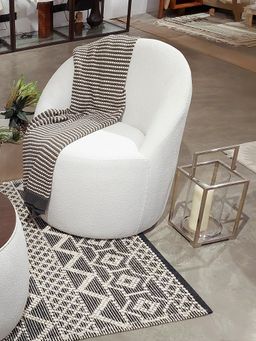 IAAH - Svelte Handcrafted Lantern Silver