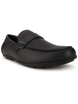 Bata - Solid Black Loafers