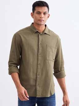 Spykar - Military Green Slim Fit Casual Shirt for Men