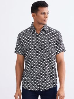 Spykar - Black Slim Fit Casual Shirt for Men