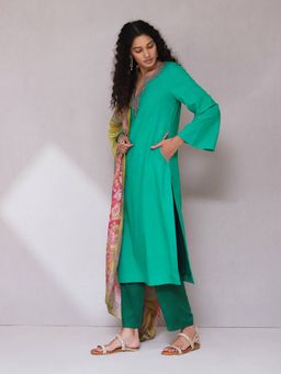 Aarke Ritu Kumar - Round-Neck Full Sleeve Embroidered Kurta with Pants and Dupatta (Set of 3)