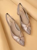 Beige color option, Currently selected